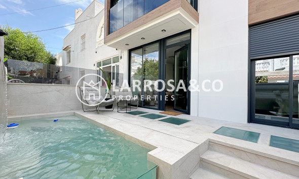 Herverkoop - Semi-detached house - Torrevieja - Torrevieja - Aguas Nuevas