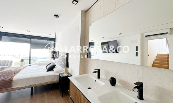 Herverkoop - Semi-detached house - Torrevieja - Torrevieja - Aguas Nuevas