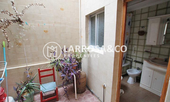 Herverkoop - Semi-detached house - Guardamar del Segura - Centro