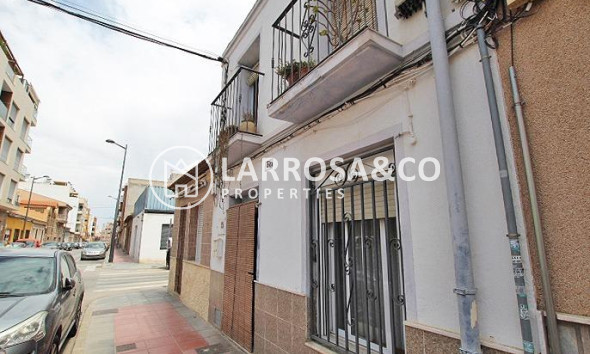 Herverkoop - Semi-detached house - Guardamar del Segura - Centro