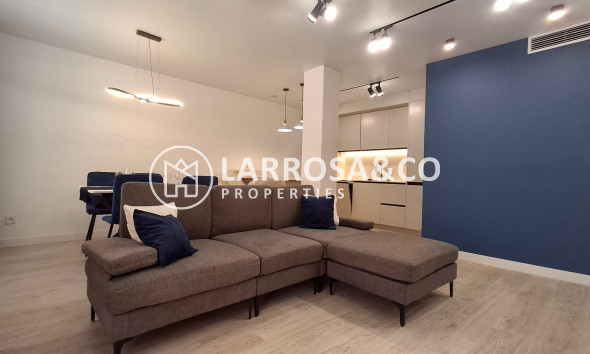 Herverkoop - Apartment - Torrevieja - Playa Acequion