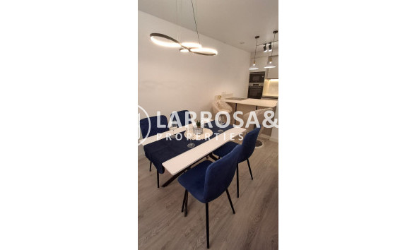Herverkoop - Apartment - Torrevieja - Playa Acequion