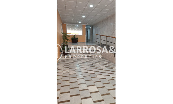 Herverkoop - Apartment - Torrevieja - Playa Acequion