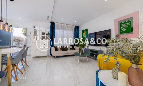 Resale - Semi-detached house - Orihuela costa - Las Filipinas