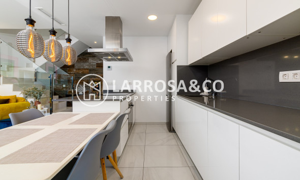 Resale - Semi-detached house - Orihuela costa - Las Filipinas
