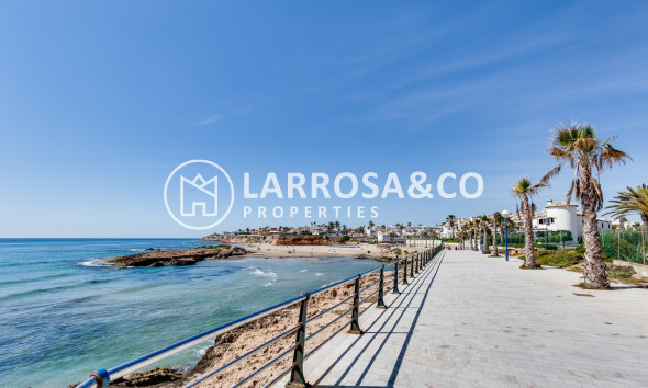 Resale - Semi-detached house - Orihuela costa - Las Filipinas