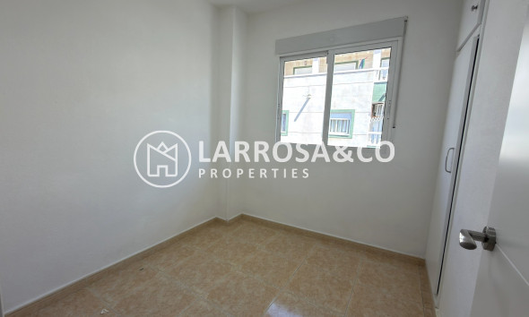 Resale - Apartment - Torrevieja - Curva del Palangre