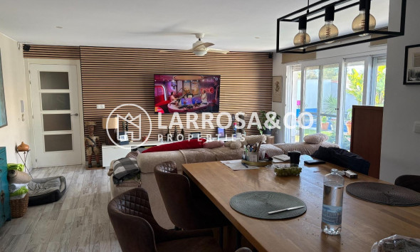 Resale - Detached House/Villa - Torrevieja - La Siesta - El Salado -  Torreta