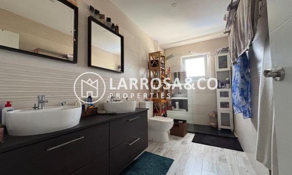 Resale - Detached House/Villa - Torrevieja - La Siesta - El Salado -  Torreta