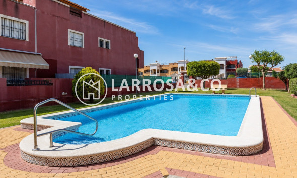 Resale - Bungalow - Los Altos - Dream Hills - Dream Hills 2