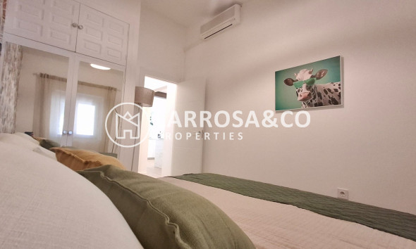 Resale - Semi-detached house - Orihuela - Playa Flamenca