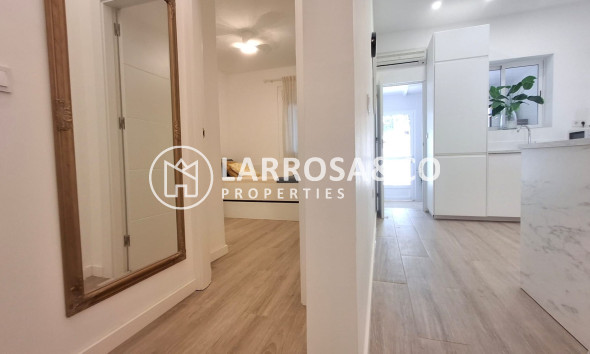 Resale - Semi-detached house - Orihuela - Playa Flamenca