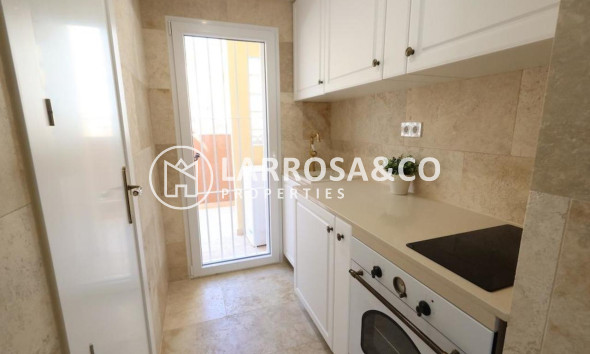 Resale - Detached House/Villa - Villamartin - Costa Blanca