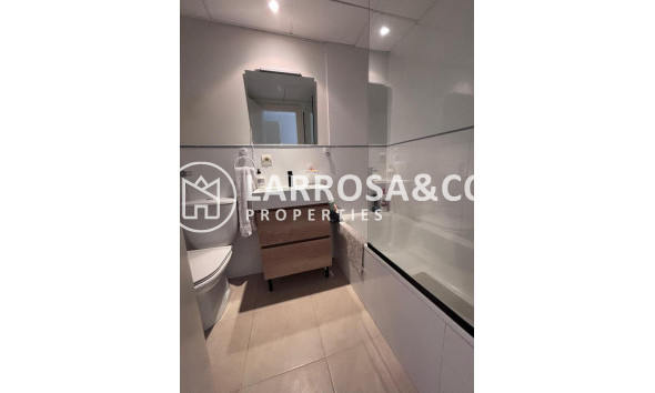 Reventa - Apartamento - Villamartin - Costa Blanca