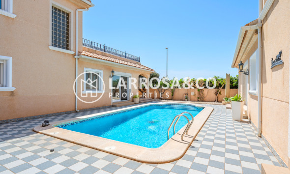 Reventa - Chalet - Torre de La Horadada - Costa Blanca