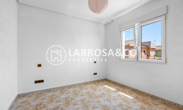 Reventa - Chalet - Torre de La Horadada - Costa Blanca