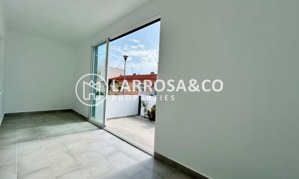 Herverkoop - Bungalow - La Siesta - Costa Blanca