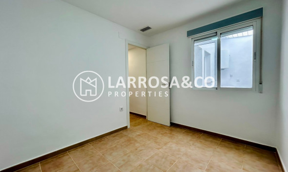 Herverkoop - Bungalow - La Siesta - Costa Blanca