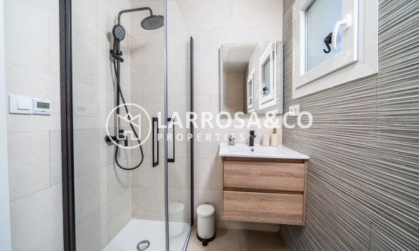 Resale - Apartment - El Chaparral - Costa Blanca