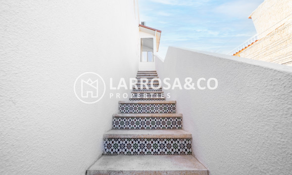 Resale - Apartment - El Chaparral - Costa Blanca