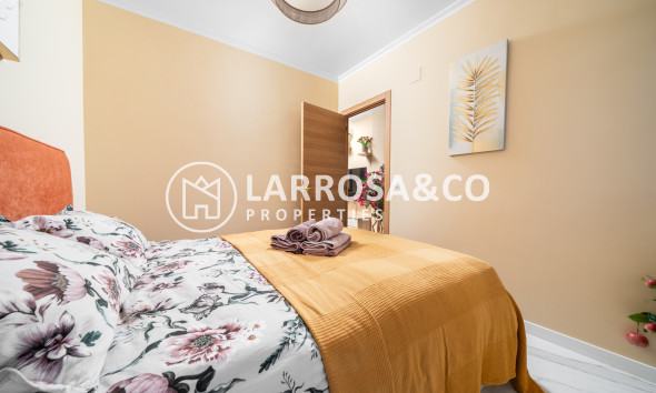 Resale - Apartment - La Mata - Costa Blanca