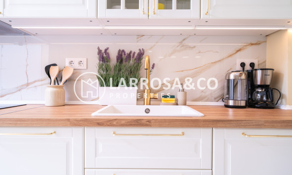 Herverkoop - Apartment - La Veleta - Costa Blanca