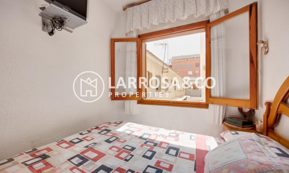 Resale - Bungalow - Torrevieja - Playa del Acequión