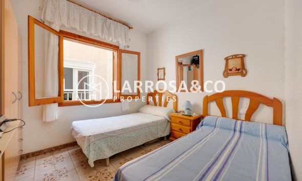 Resale - Bungalow - Torrevieja - Playa del Acequión