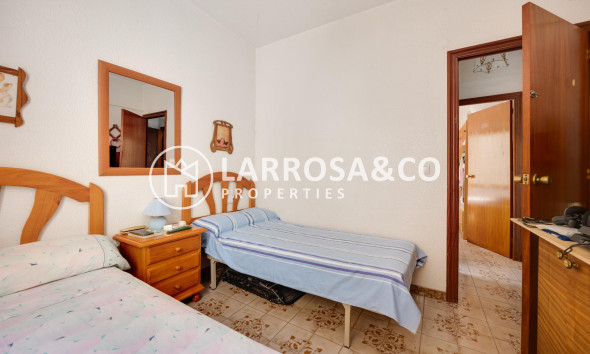 Resale - Bungalow - Torrevieja - Playa del Acequión