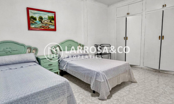 Resale - Apartment - Torrevieja - Los Locos Beach