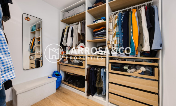 A Vendre - Apartment - Torrevieja - Playa de los Naufragos