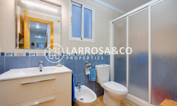 Resale - Apartment - Torrevieja - Playa del Acequión