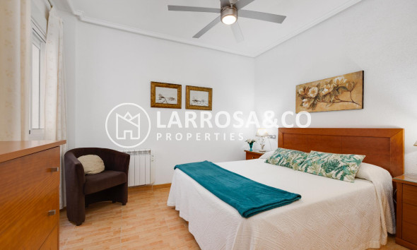 Resale - Apartment - Torrevieja - Playa del Acequión
