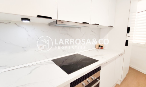 Resale - Apartment - La Zenia - Costa Blanca