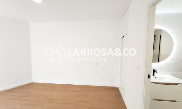 Resale - Apartment - La Zenia - Costa Blanca