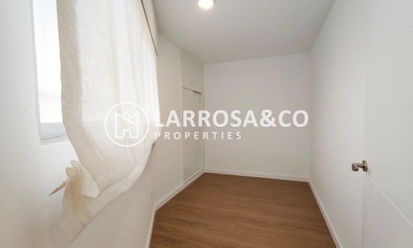 Resale - Apartment - La Zenia - Costa Blanca