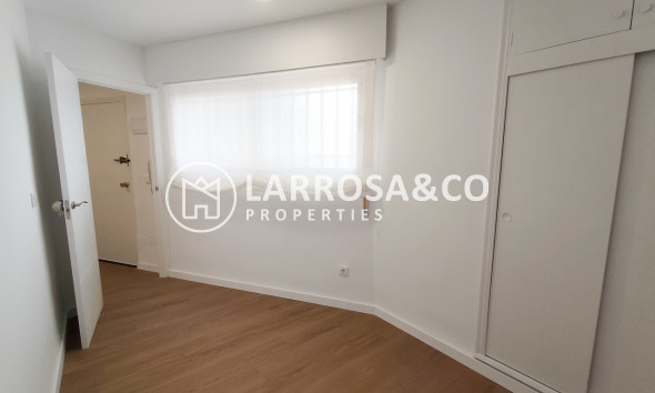 Resale - Apartment - La Zenia - Costa Blanca