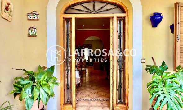 Resale - Detached House/Villa - Daya Vieja - Costa Blanca Sur