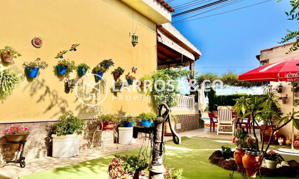 Resale - Detached House/Villa - Daya Vieja - Costa Blanca Sur