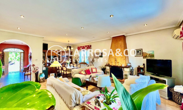 Resale - Detached House/Villa - Daya Vieja - Costa Blanca Sur
