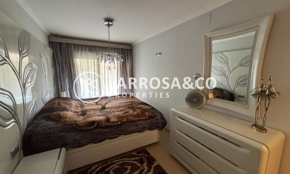 Resale - Apartment - Cabo Roig - Costa blanca