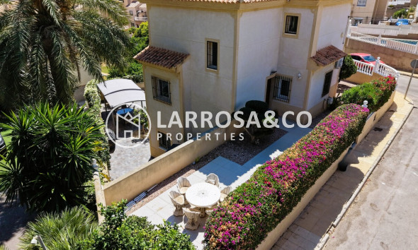 Resale - Detached House/Villa - Villamartin - Costa Blanca