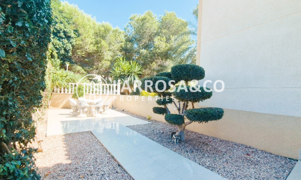 Resale - Detached House/Villa - Villamartin - Costa Blanca