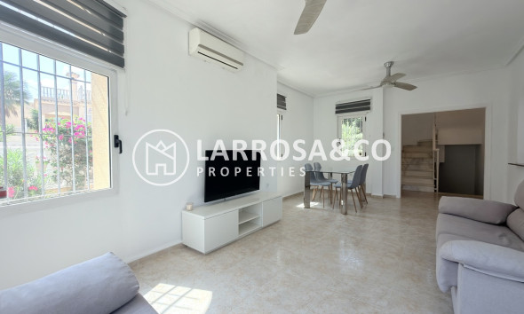 Resale - Detached House/Villa - Villamartin - Costa Blanca