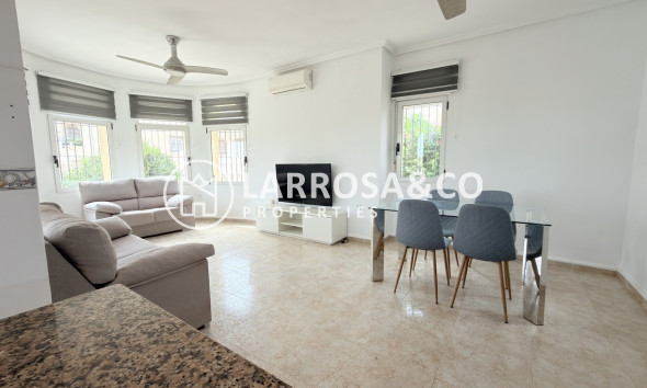 Resale - Detached House/Villa - Villamartin - Costa Blanca