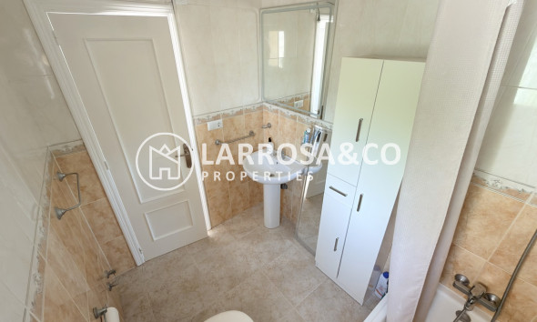 Resale - Detached House/Villa - Villamartin - Costa Blanca