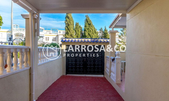 Resale - Semi-detached house - Orihuela costa - Las Filipinas