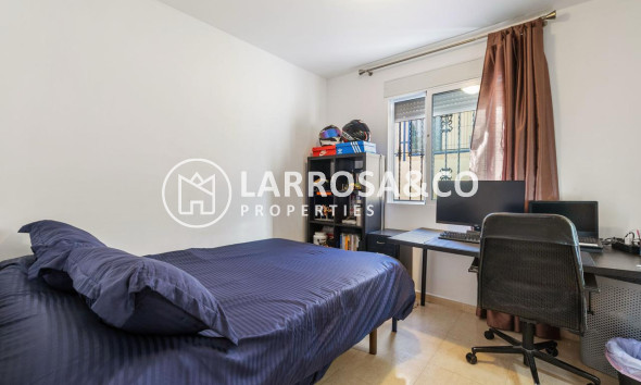 Resale - Semi-detached house - Orihuela costa - Las Filipinas