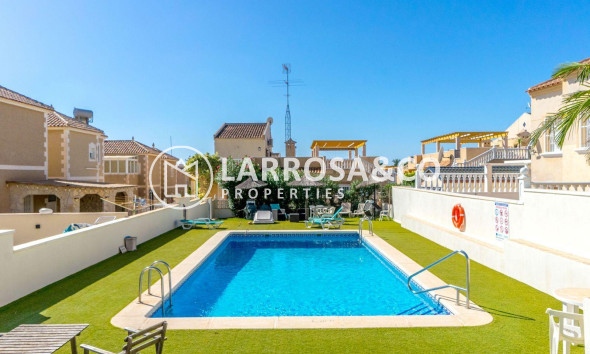 Resale - Semi-detached house - Orihuela costa - Las Filipinas