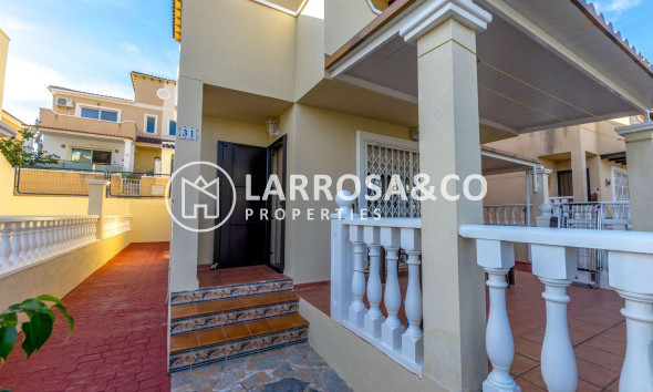Resale - Semi-detached house - Orihuela costa - Las Filipinas